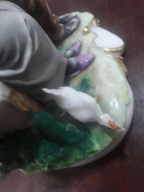 GIUSEPPE CAPOE FIGURINE (HAPPY OLD COUPLE)CAPODIMONTE 1959