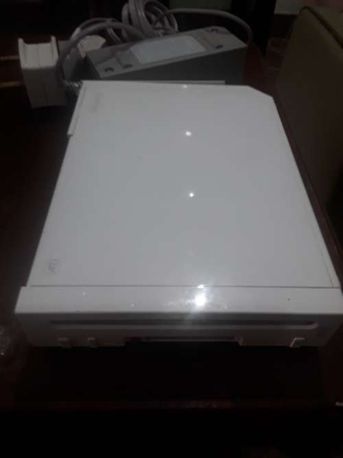NINTENDO WII WITH POWER SUPPLY, 2 REMOTES AND ASSESCORIES