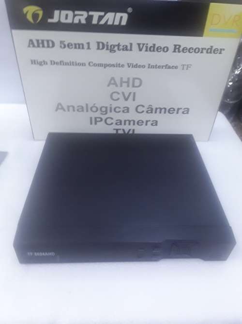 4 CHANNELS 5 IN ONE AHD DVR INCLUDING POWER SUPPLY AND MOUSE
