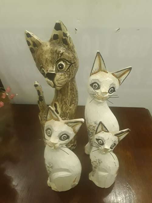 SET OF 4 WOODEN CATS