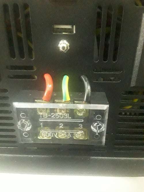 3000 WATTS PURE SINEWAVE POWER INVERTER(WORKS)24V