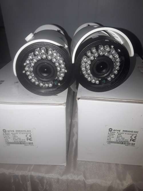 SET OF 2 (720P AHD COLOR CAMERAS)