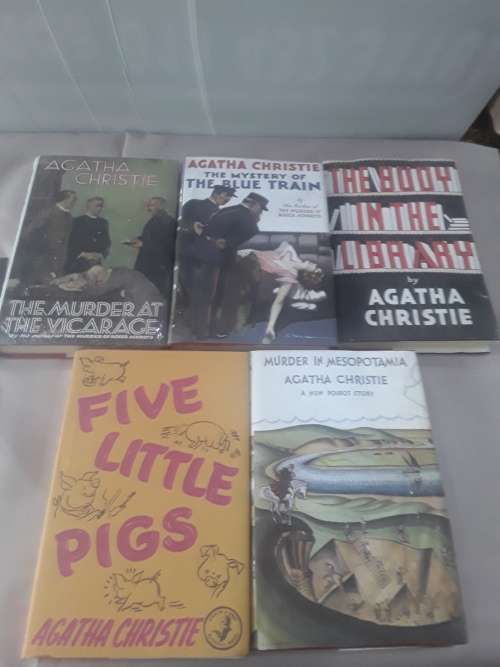 SET OF 5 AGATHA CHRISTIE HARDCOVER NOVELS (MINT CONDITION)