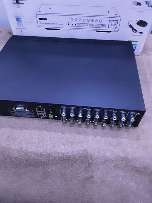 8 CHANNEL DVR INCL.REMOTE,POWER SUPPLY AND MOUSE