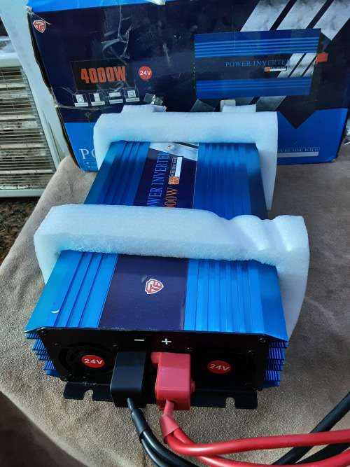 4000 WATTS PURE SINEWAVE POWER INVERTER (24 V)SEE DESCRIPTION