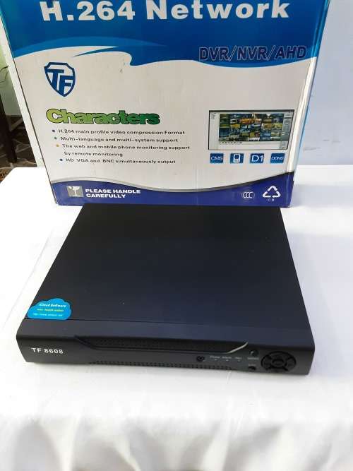 8 CHANNELS DVR INCL.POWER SUPPLY AND MOUSE