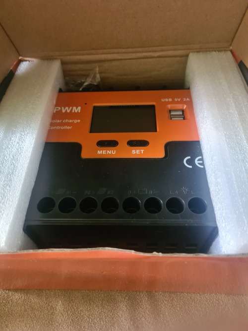 SOLAR CHARGE CONTROLLER(OFF GRID SYSTEM(