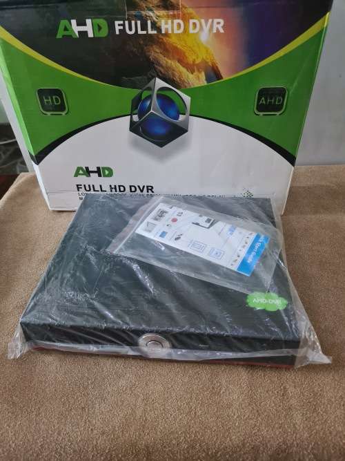 8 CHANNELS AHD DVR INCL.POWER SUPPLY AND MOUSE