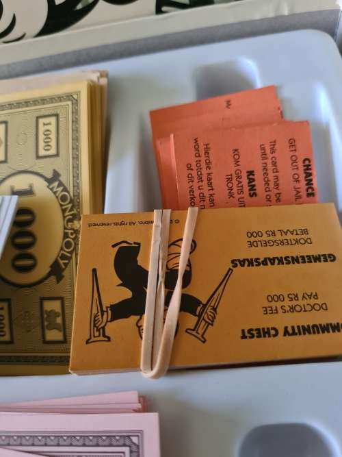 PARKER BROS MONOPOLY (COMPLETE SET)
