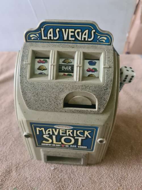 TABLETOP LAS VEGAS SLOT MACHINE (WORKS)