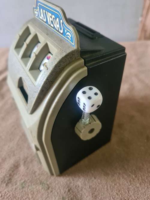 TABLETOP LAS VEGAS SLOT MACHINE (WORKS)