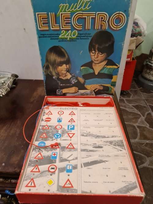 VINTAGE MULTI ELECTRO 240 QUESTION AND ANSWERS(UNUSED)