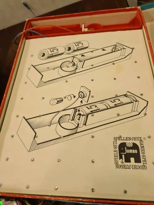 VINTAGE MULTI ELECTRO 240 QUESTION AND ANSWERS(UNUSED)