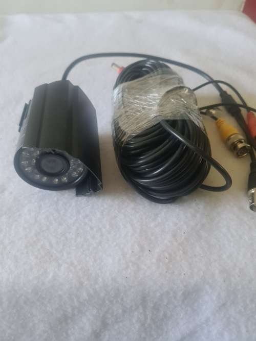 700 TVL CCTV CAMERA WITH 15M POWER CABLE
