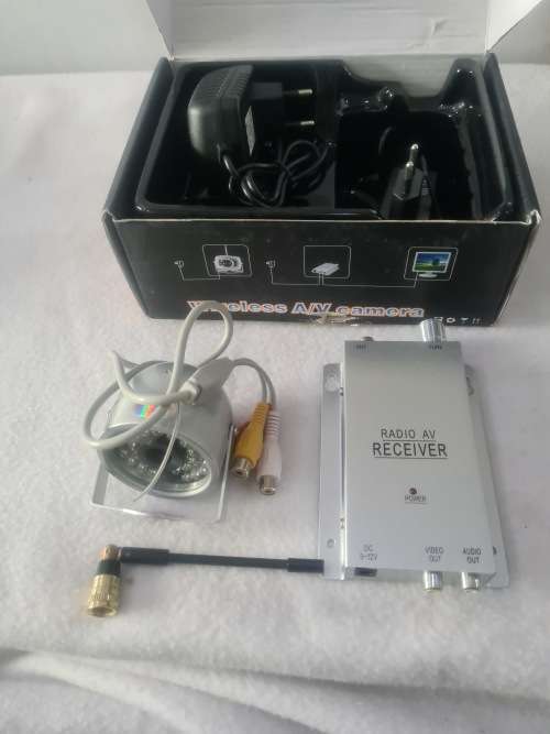 WIRELESS A/V CAMERA KIT