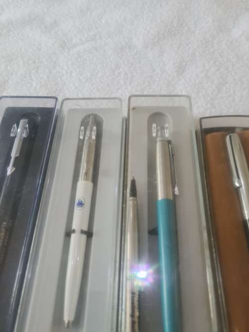 SET OF FOUR PARKER PENS