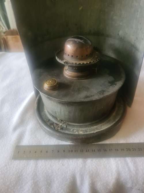 ANTIQUE LAMP(UNDEWRITERS LABORATORIES INSPECTED INCUBATOR MARKINGS)