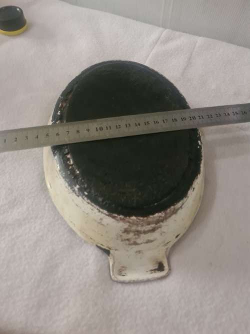 SOLID CAST IRON VINTAGE CASSEROLE