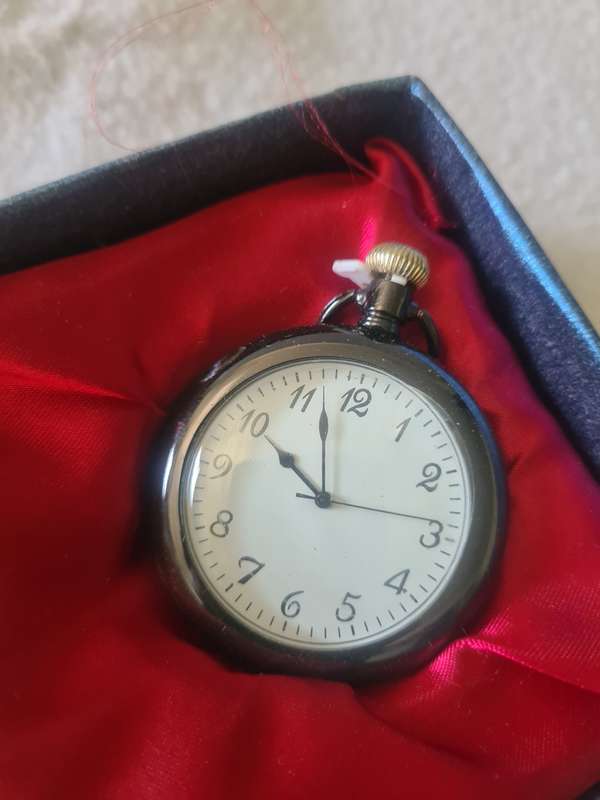 SET OF FOUR QUARTZ METAL POCKETWATCHES (MAKES GREAT GIFTS)