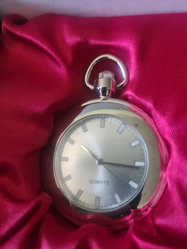 SET OF FOUR QUARTZ METAL POCKETWATCHES (MAKES GREAT GIFTS)