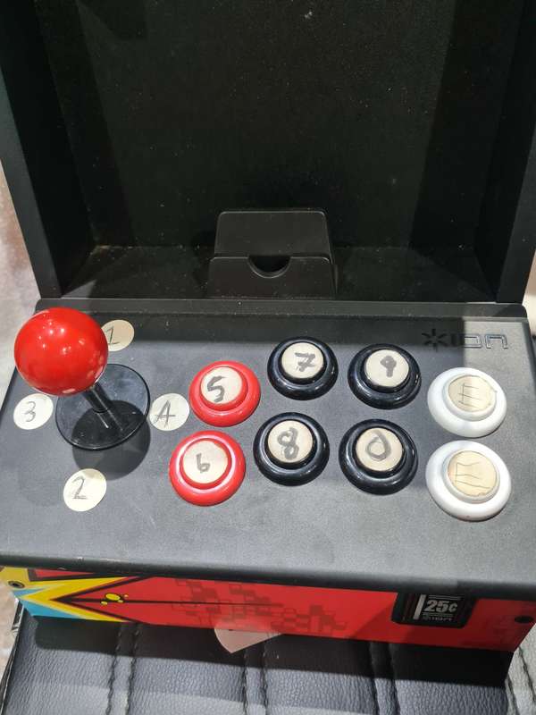 Ion Icade Bluetooth Arcade Cabine & Joystick Controller for Ipad