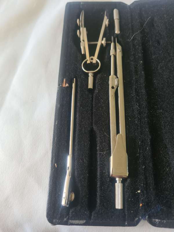 VINTAGE DRAWING INSTRUMENTS (503)