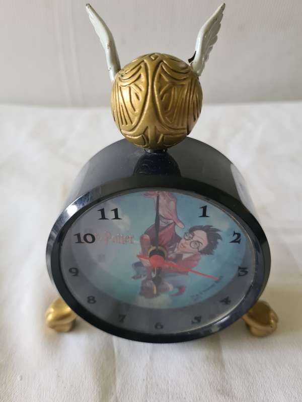 HARRY POTTER ALARM CLOCK(WORKS WELL)