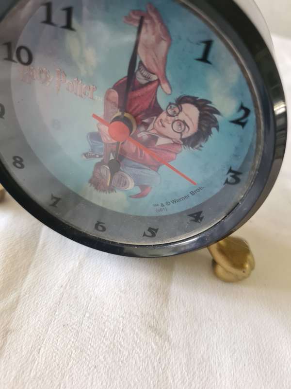 HARRY POTTER ALARM CLOCK(WORKS WELL)