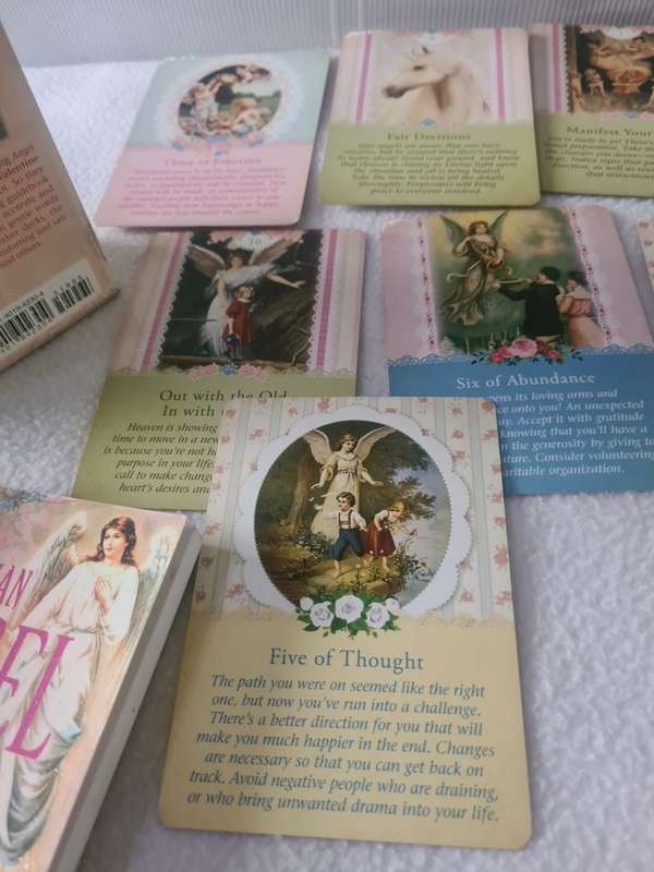 GUARDIAN ANGEL 78 DECK TAROT CARDS (GOLD EDGED) WITH GUIDE BOOK-UNUSED CONDITION