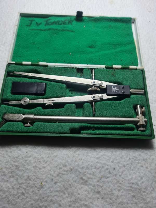 VINTAGE FABER CASTELL COMPASS SET
