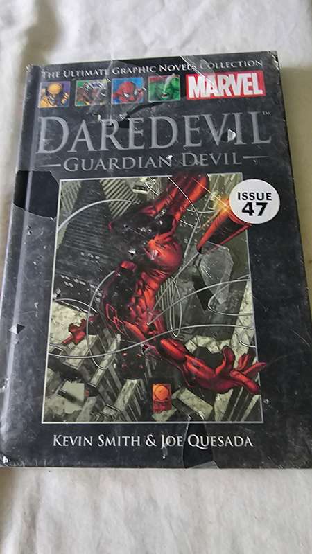 MARVEL SUPERHEROES HARDCOVER COMIC (DAREDEVIL)