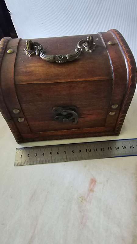 SET OF TWO WOODEN JEWELRY BOX