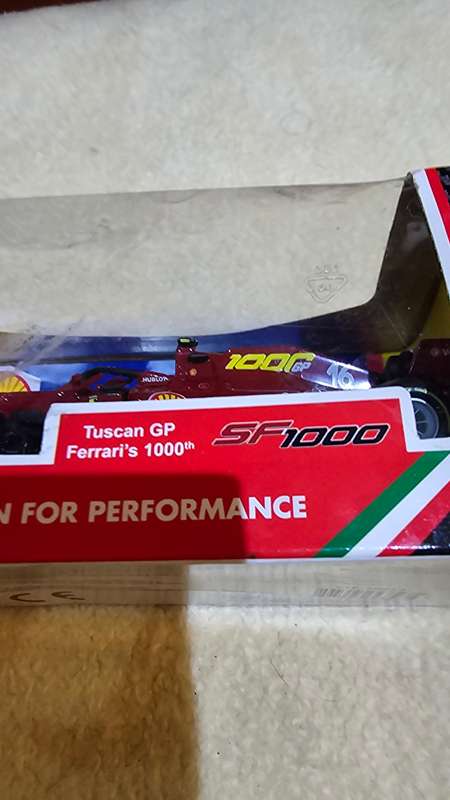 SHELL FEERARI  SIGNED RAYBAN-DIE CAST ,SCALE 1:43