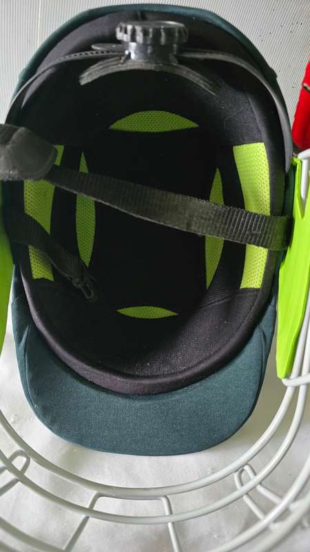 4 PIECE CRICKET WEAR