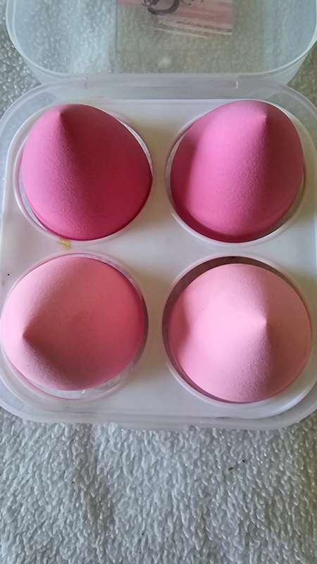 4 PIECE MAKEUP SPONGE