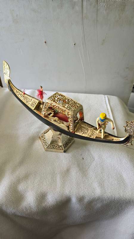 VINTAGE 1970`s LIGHT PLASTIC GONDOLA(VENICE SOUVENIR)50 x 15cm