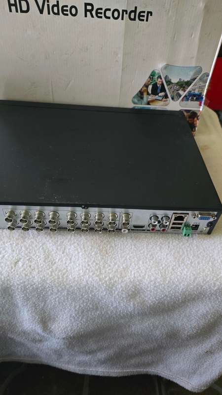 16 CHANNEL DVR INCL.POWER SUPPLY AND MOUSE