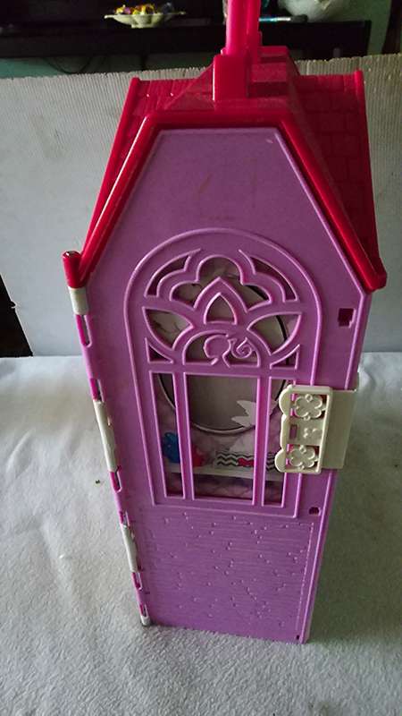 MATTEL BARBIE DOLL HOUSE AND FURNITURE (45 X 25CM)