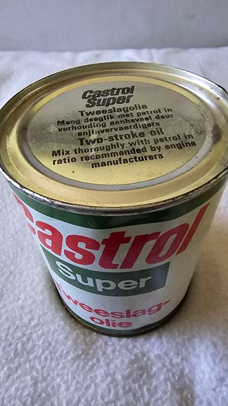 VINTAGE 500ML CASTROL SUPER TWO STROKE OIL(SEALED)