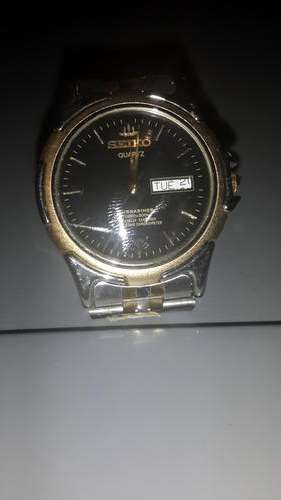 STUNNING SILVERBAND BLACK FACE DATE WATCH