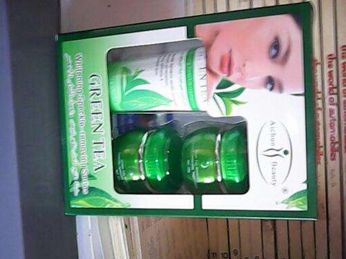 GREEN TEA-WHITENING SPECKLE-REMOVING SERIES