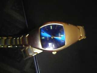 BEAUTIFUL LADIES WATCH(LAST ONE LEFT)
