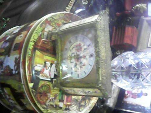 VERY BEAUTIFUL AND RARE CLOCK(SEE DESCRIPTION)