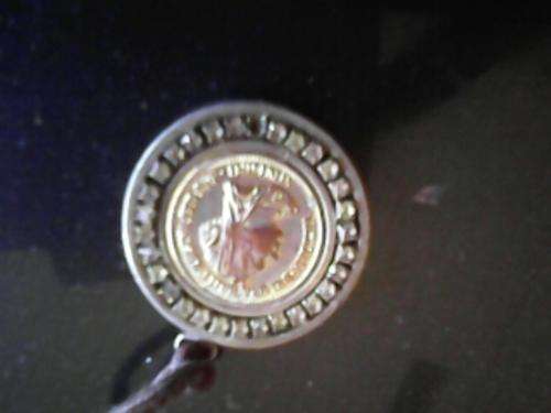 VICTORIA,DEI.GRA.BRITT.REGINA.EID.DEF.IND.IMP(18K RGP)PENDANT