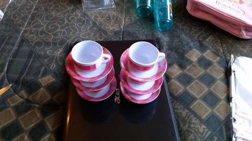 KIDS STRAWBERRY SWEETCAKE X 6 CUPS AND SAUCERS-ONE BID 4 ALL