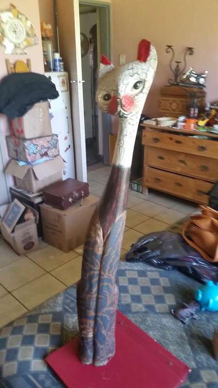 BEAUTIFUL WOODEN LONG CAT-SEE DESCRIPTION