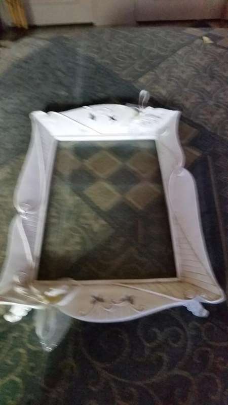 BEAUTIFUL PHOTO FRAME-SEE DESCRIPTION