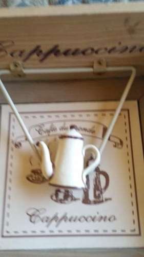 WOODEN CAPPICUNO SEVIETTE HOLDER-SEE DESCRIPTION