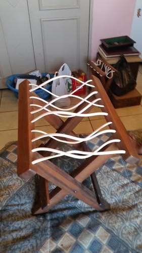 WOODEN FOLDING SEAT