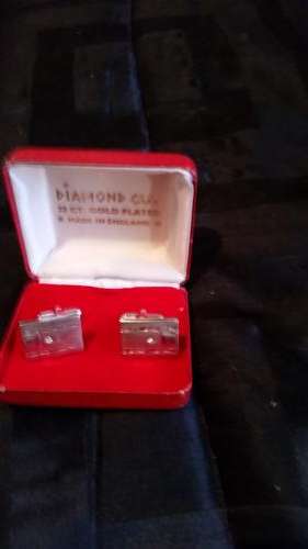 DIAMOND CUT 22CT GOLD PLATED(ENGLAND)CUFFLINK-SEE DESCRIPTION